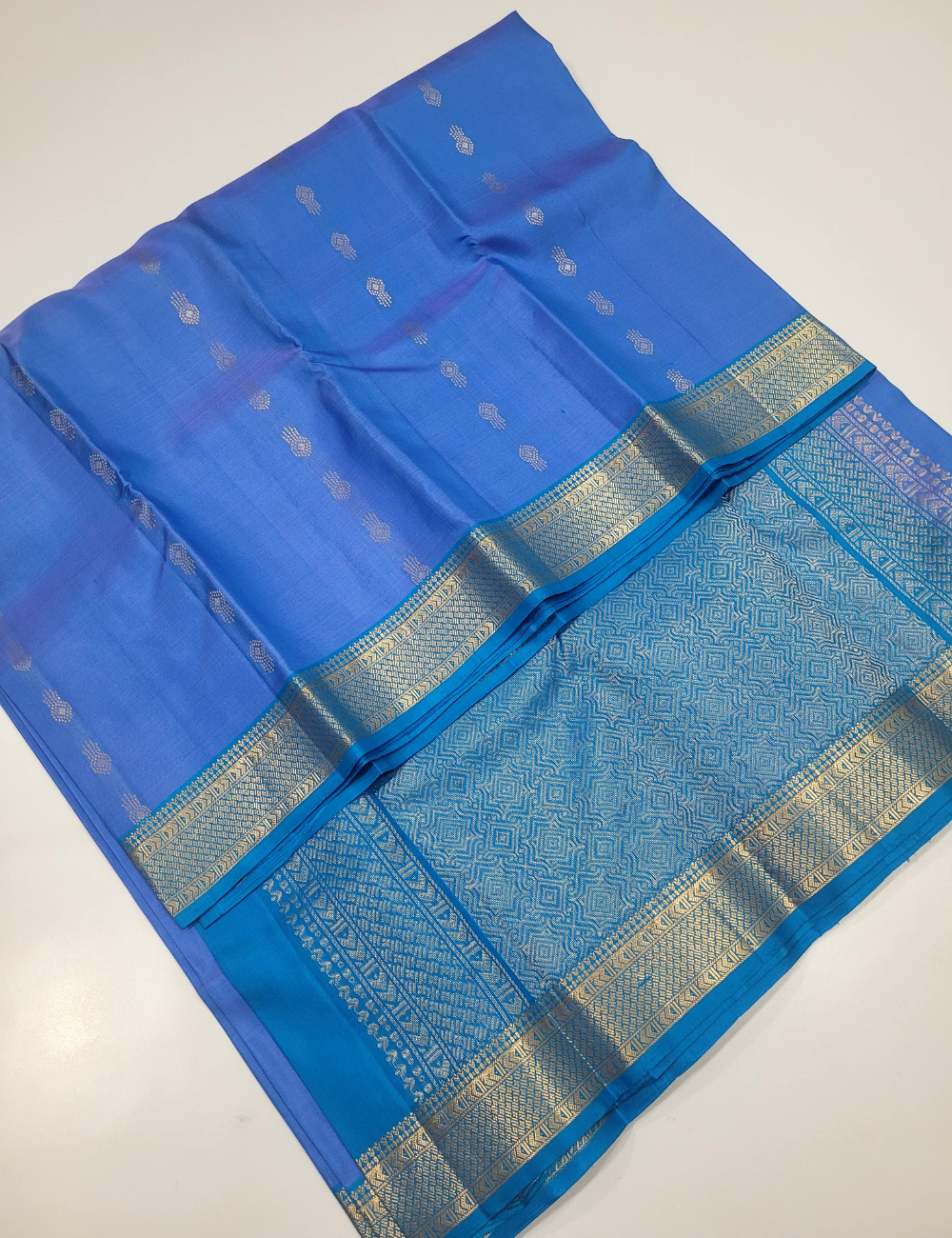 Sapphire Splendour – Blue Soft Silk Saree with Kanchi Border