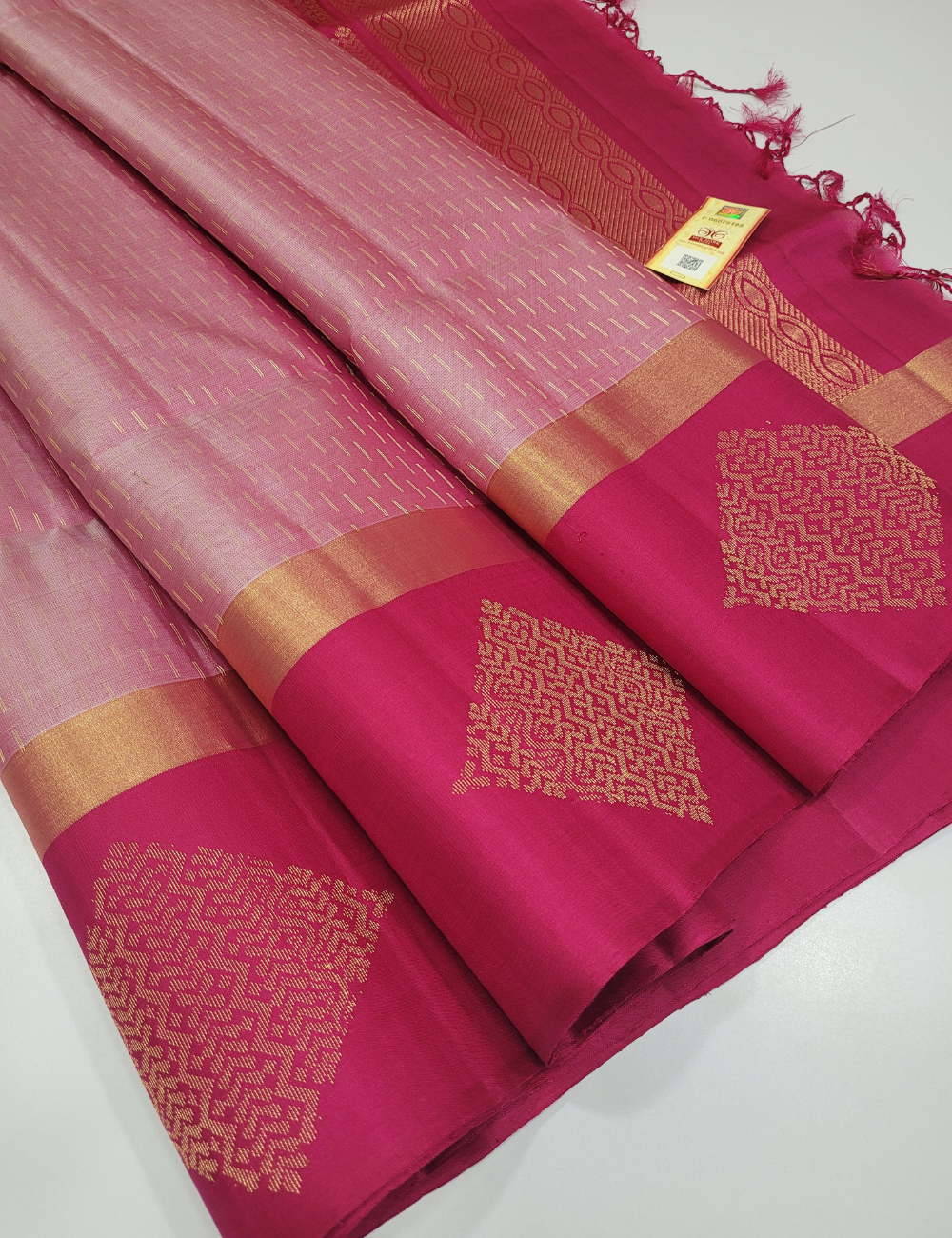 "Light & Dark Pink Handloom Soft Silk Saree with Silk Mark"