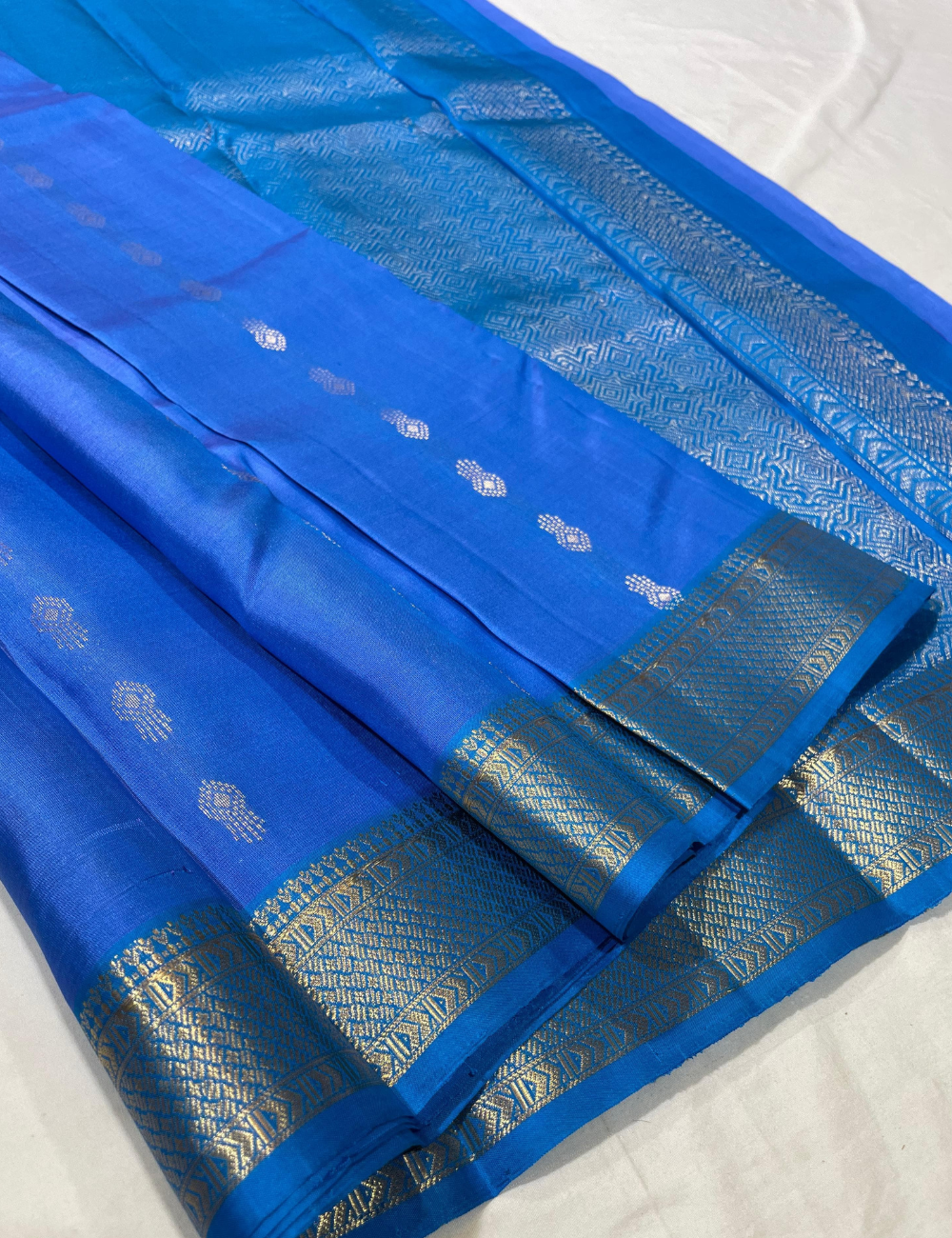 Sapphire Splendour – Blue Soft Silk Saree with Kanchi Border