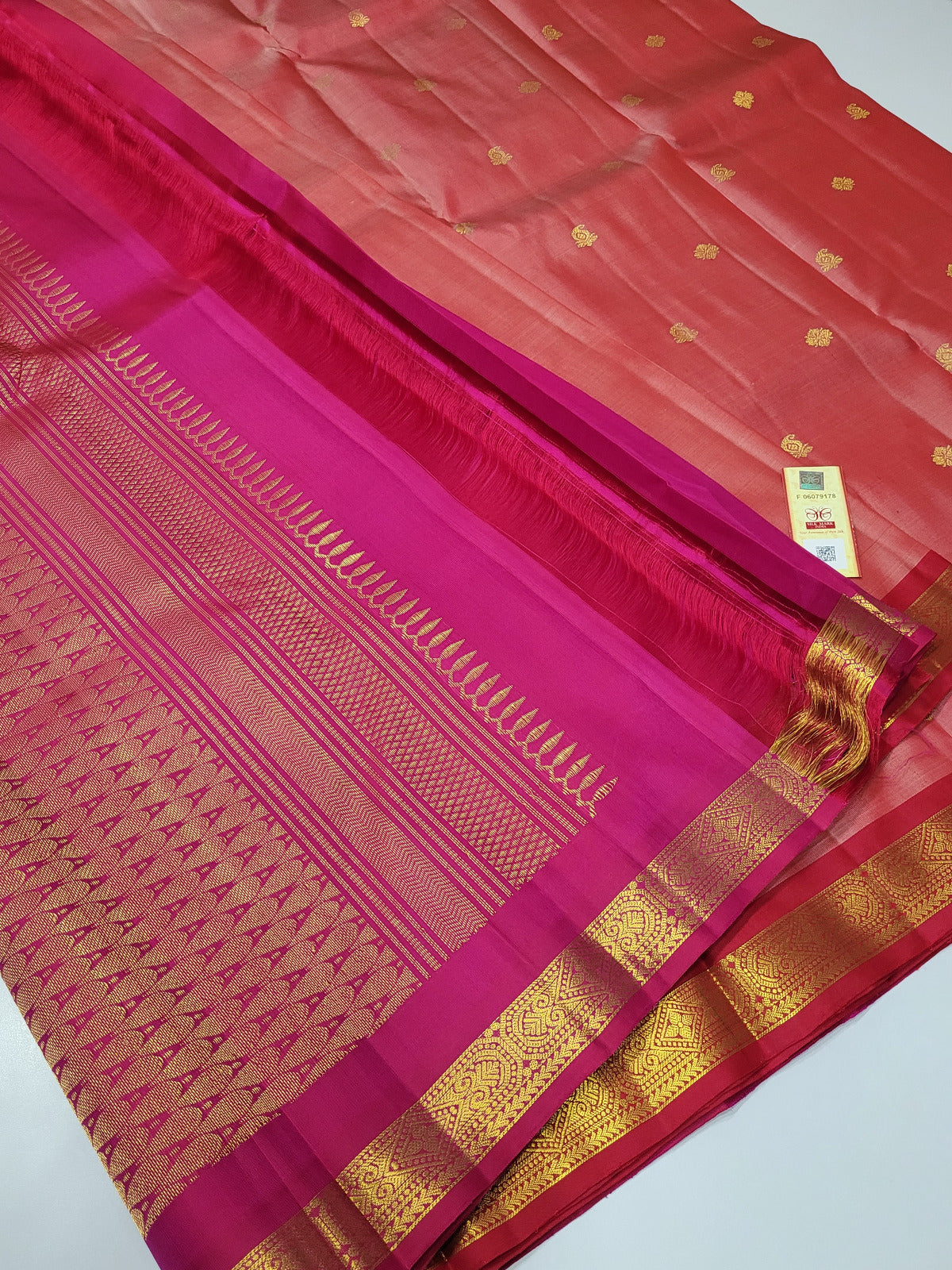 Radiant Dual Tone Red with Maroon – Handloom Kanchi Pure Silk Saree