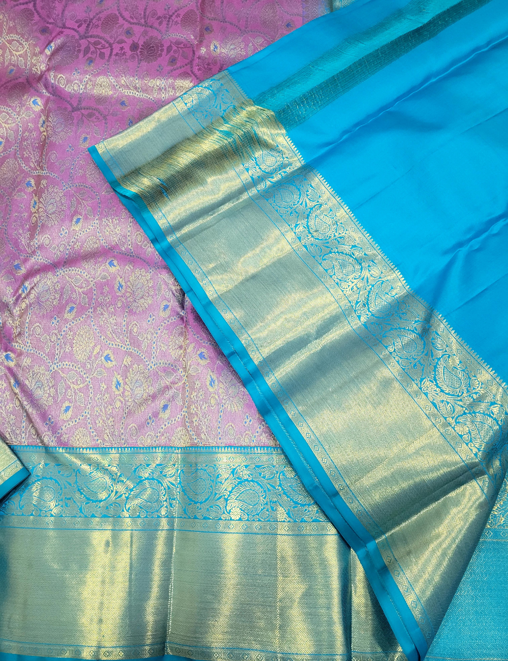 Elegant Pastel Lavender & Sea Blue Kanchipuram Bridal Silk Saree