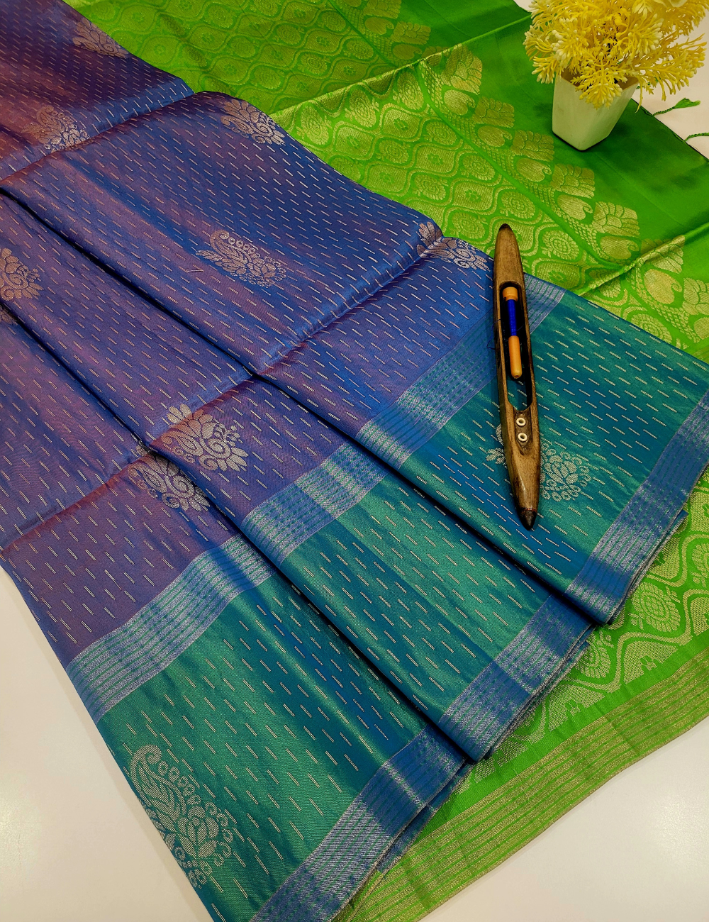 Dual Tone Blue & Green Soft Silk Saree | 50% Pure Mix Handloom | Raindrop & Putta Motifs