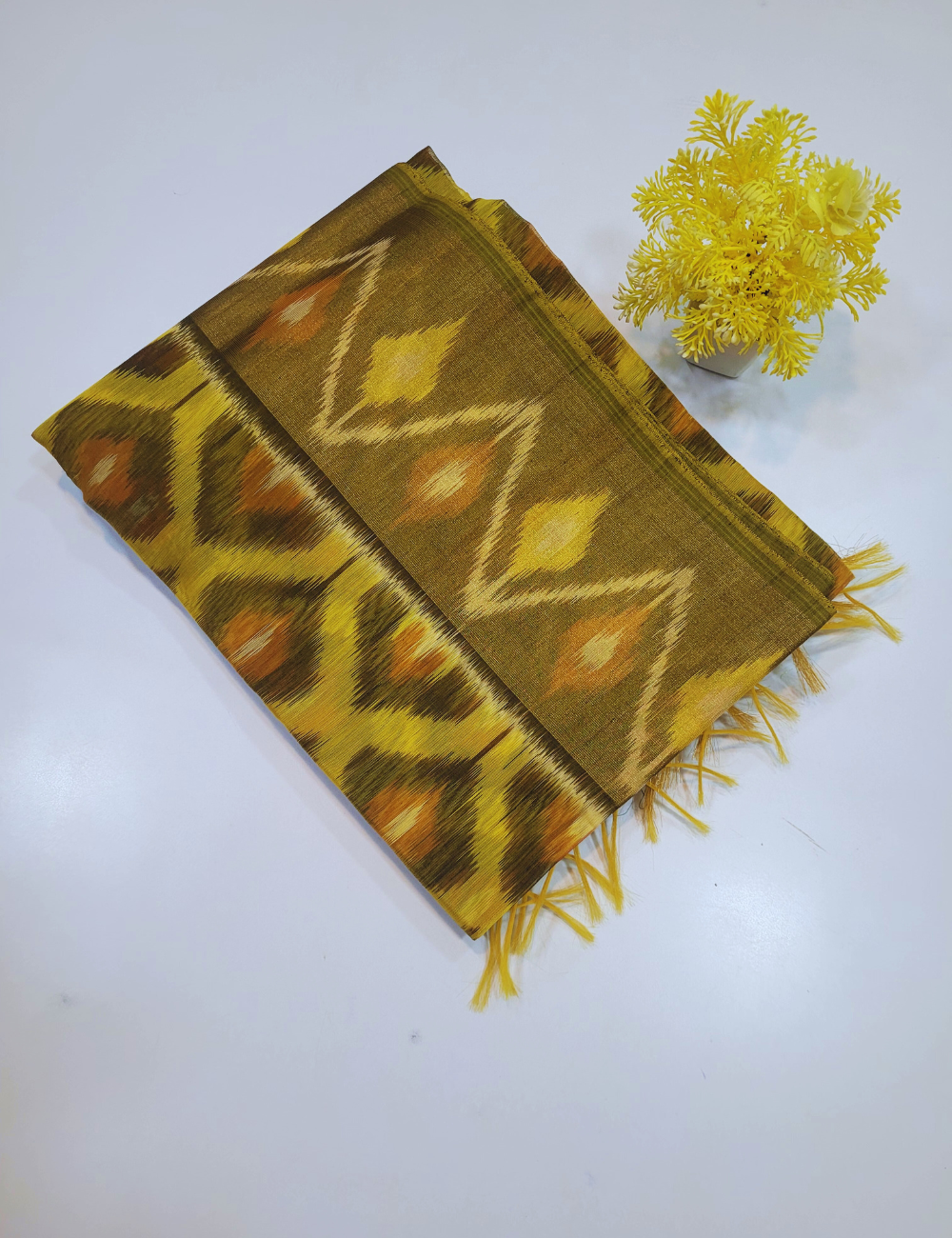 Exquisite Pochampally Ikat Handloom Semi-Silk Cotton Saree – Lemon Yellow with Green Gram Contrast | Traditional Tie & Dye Masterpiece