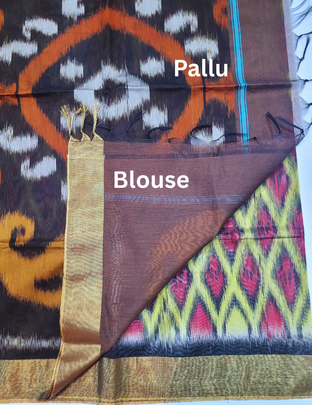 Exquisite Pochampally Ikat Handloom Semi-Silk Cotton Saree – Mehanthi Green with Black Contrast | Traditional Tie & Dye Masterpiece