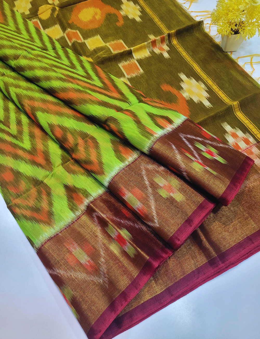 Exquisite Pochampally Ikat Handloom Semi-Silk Cotton Saree – Pista Green with Green Gram Harmony