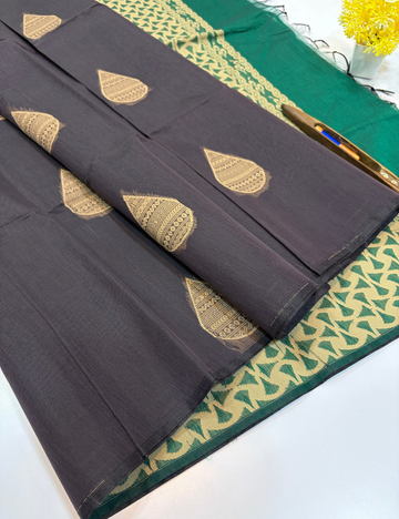 Semi Silk Cotton Borderless Black Saree with Deep Green Contrast Pallu & Blouse | Thread Putta Weave Handloom Saree