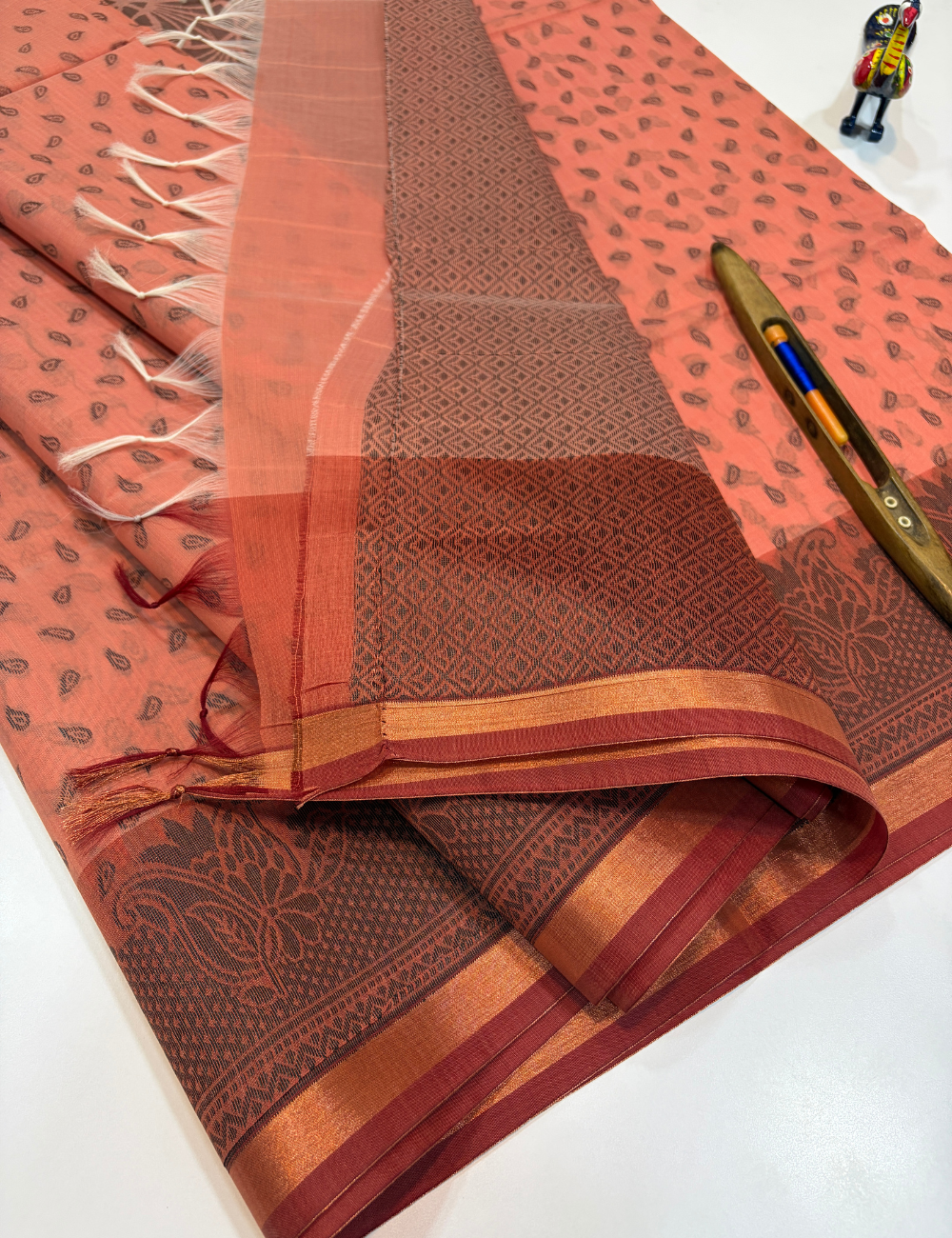 Smoky Red & Onion Dual Tone Semi Silk Cotton Saree with Gold Jari Piping Border & Jacquard Blouse | Turning Border