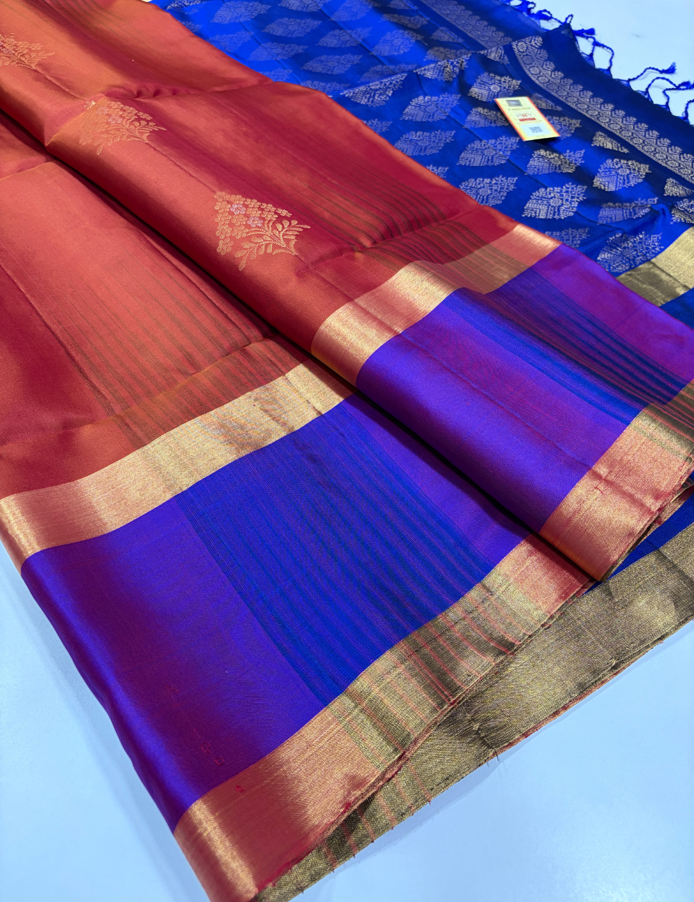 Tie & Dye Contrast Rettapet Border Meena Butta Handloom Pure Soft Silk Saree – Rust Orange & Blue
