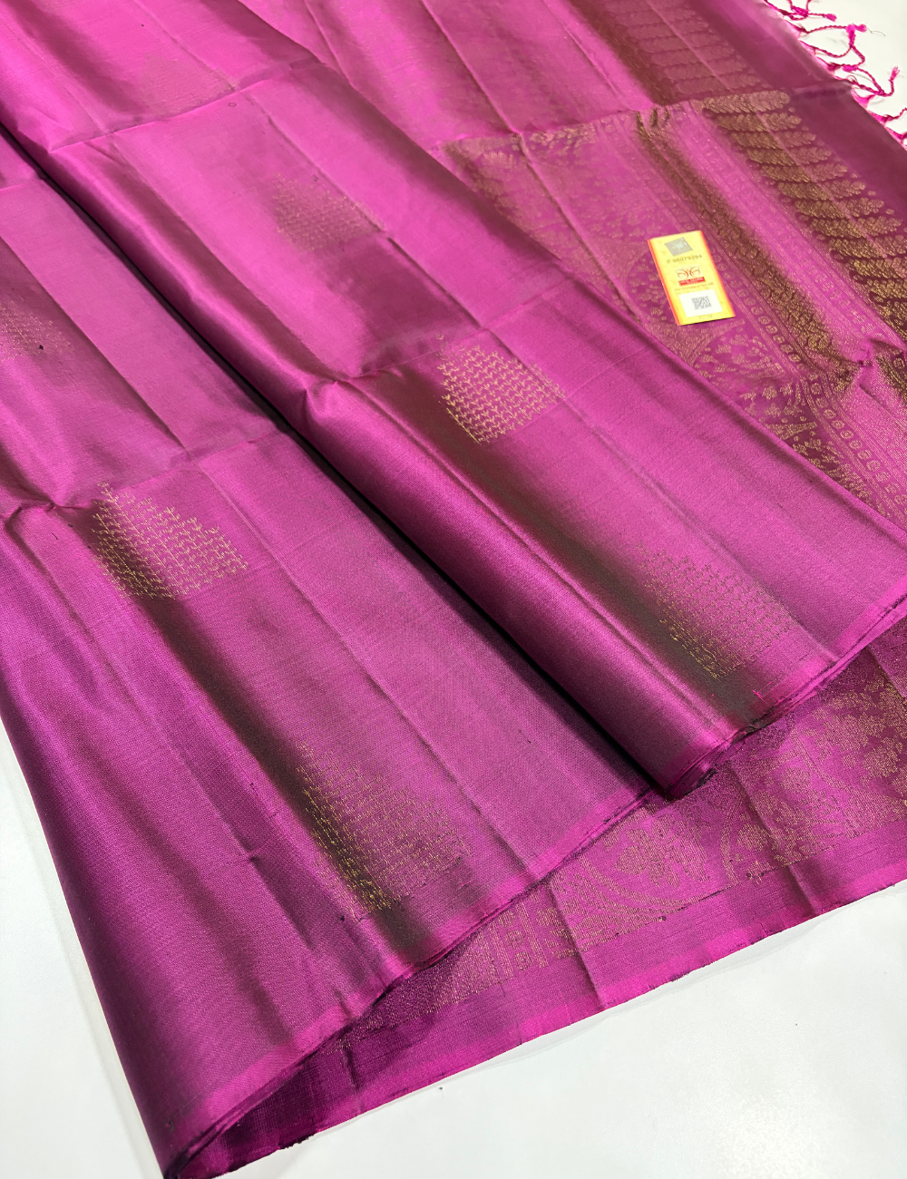 Purple Neam Jari Putta Weaves Handloom Pure Soft Silk Saree with Silk Mark