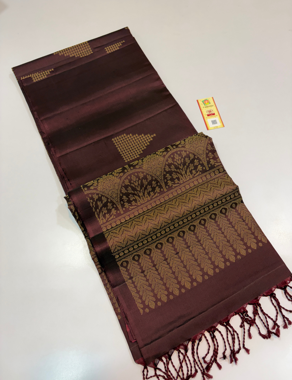 Coffee Brown Neam Jari Putta Weaves Handloom Pure Soft Silk Saree with Silk Mark