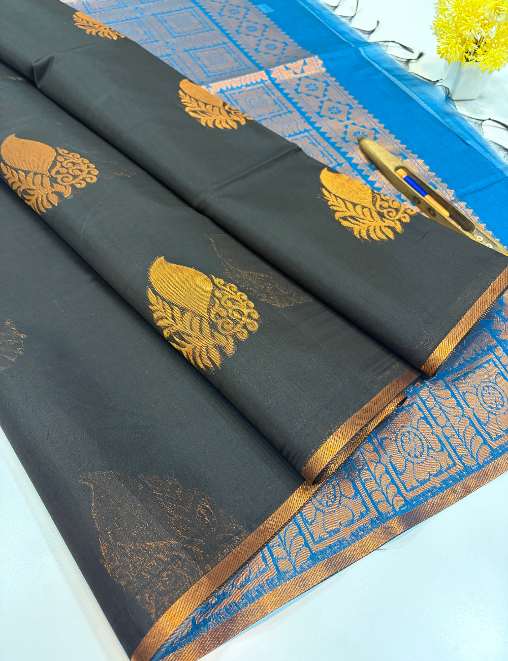Black Semi Silk Cotton Saree with Peacock Blue Piping Border | Gold Zari Putta Weaves