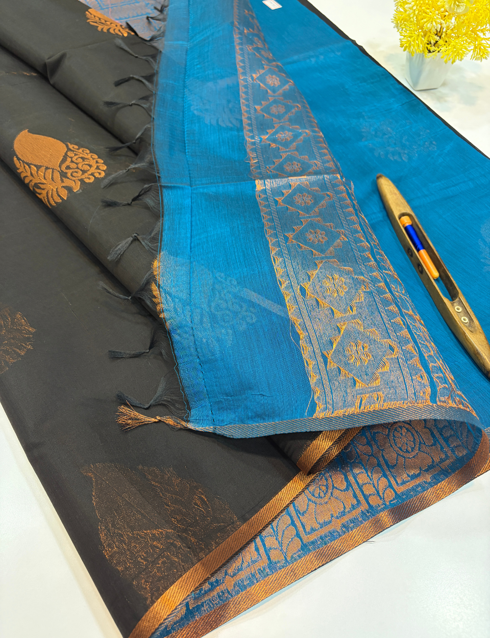 Black Semi Silk Cotton Saree with Peacock Blue Piping Border | Gold Zari Putta Weaves