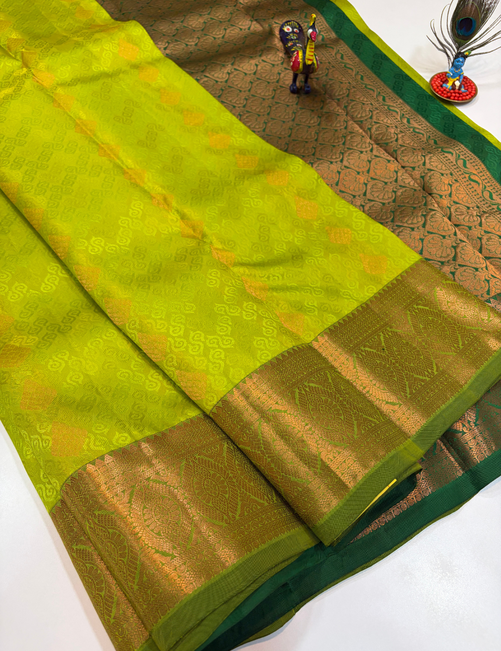 50% Pure Mix Full Brocade Silk Saree – Parrot Green with Bottle Green Pallu & Blouse | Kanchi Border