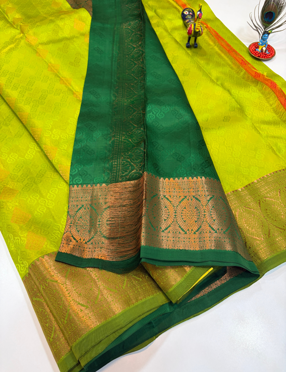 50% Pure Mix Full Brocade Silk Saree – Parrot Green with Bottle Green Pallu & Blouse | Kanchi Border