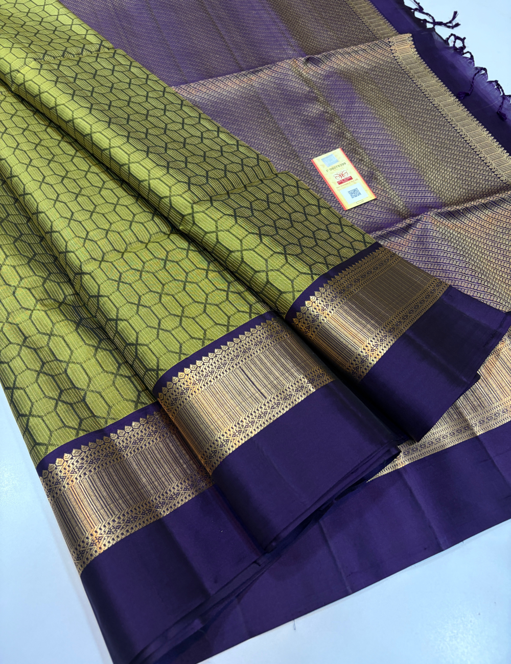 Mehandi Green Handloom Pure Soft Silk Saree with Deep Purple Contrast Kanchi Border, Deep Purple Pallu & Blouse | Silk Mark Certified