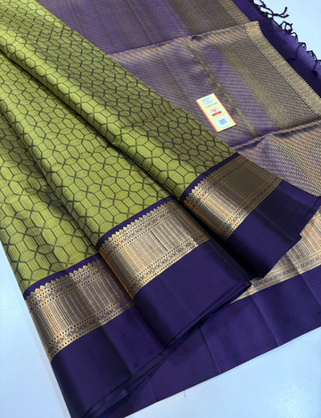 Mehandi Green Handloom Pure Soft Silk Saree with Deep Purple Contrast Kanchi Border, Deep Purple Pallu & Blouse | Silk Mark Certified