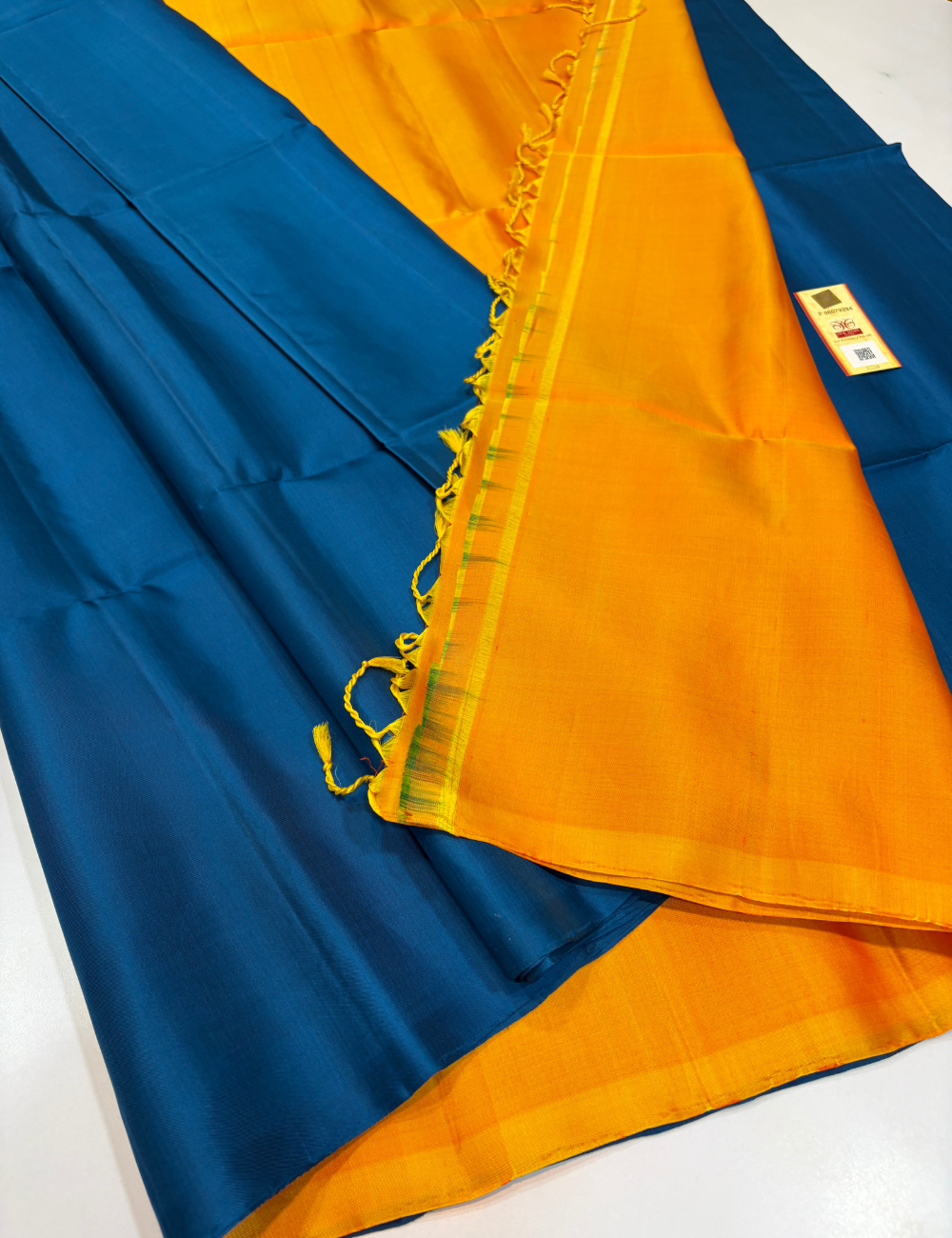 Borderless Rama Blue with Yellow Plain Handloom Pure Soft Silk Saree with Silk Mark