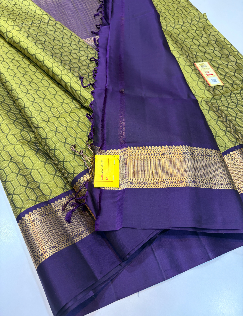 Mehandi Green Handloom Pure Soft Silk Saree with Deep Purple Contrast Kanchi Border, Deep Purple Pallu & Blouse | Silk Mark Certified