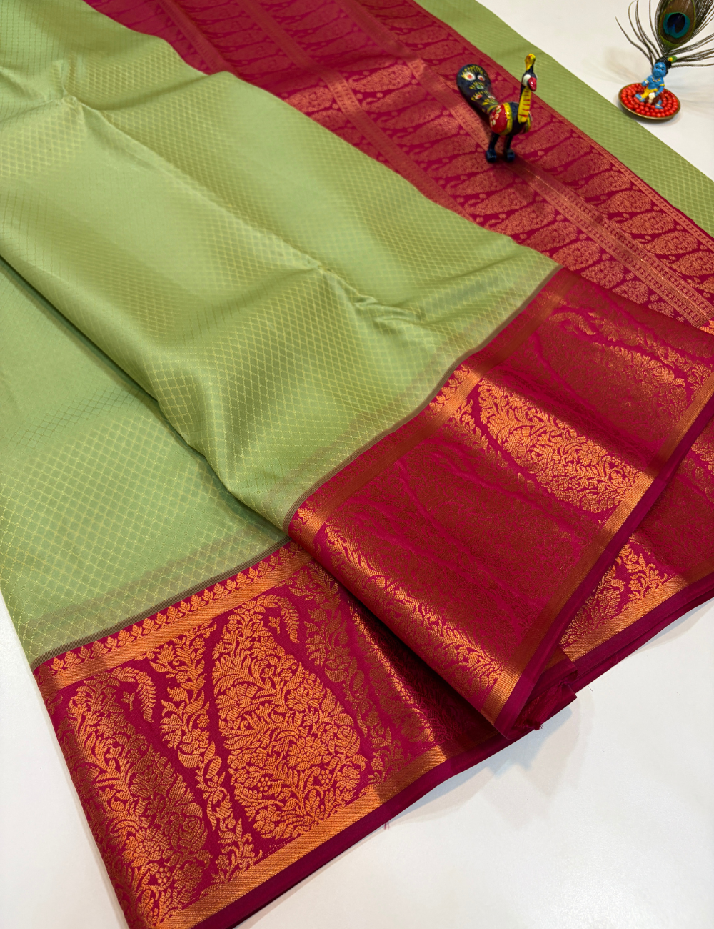 50% Pure Mix Silk Saree – Elachi Green with Magenta Pink Korvai Contrast Border | Emboss Design Body