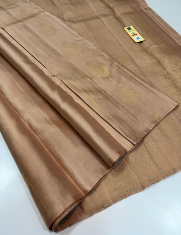Borderless Champagne Gold Golden Jari Putta Handloom Pure Soft Silk Saree with Silk Mark