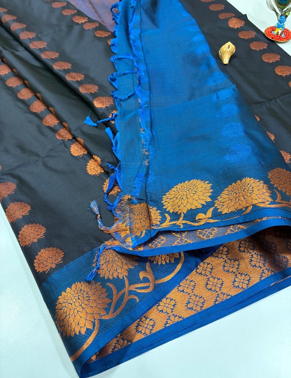 Black Semi Soft Silk Saree with Kanchi Border | Royal Blue Pallu & Blouse
