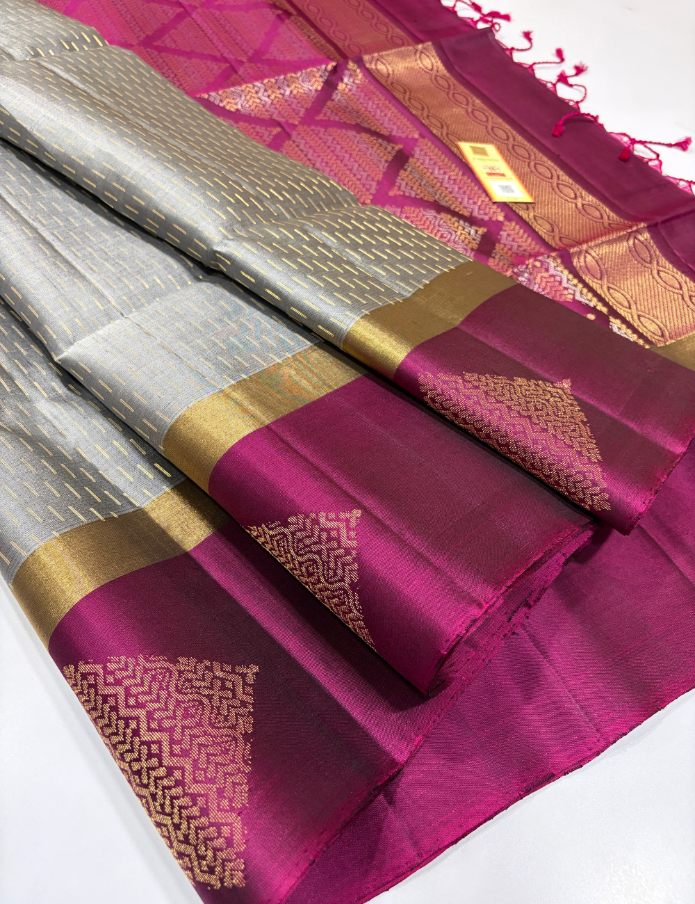 Raindrop Design Contrast Border Meena Butta Handloom Pure Soft Silk Saree – Grey & Wine