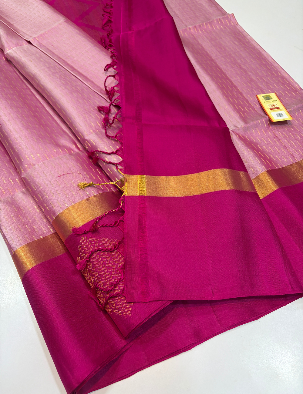 Light Pink Rain Drop Design Handloom Pure Soft Silk Saree with Dark Pink Contrast Border | Silk Mark Certified