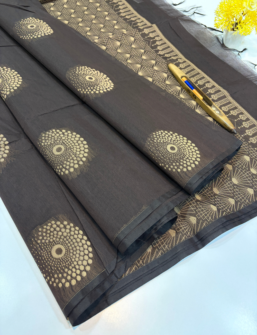 Semi Silk Cotton Borderless Brown Saree | Thread Putta Weave | Self Running Blouse | Lightweight Handloom Saree