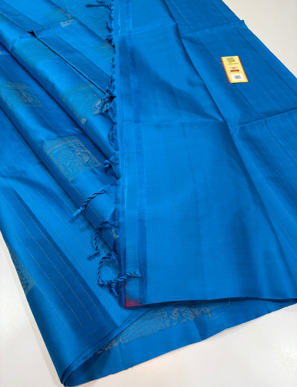 Borderless Anantha Blue Golden Jari Putta Handloom Pure Soft Silk Saree with Silk Mark
