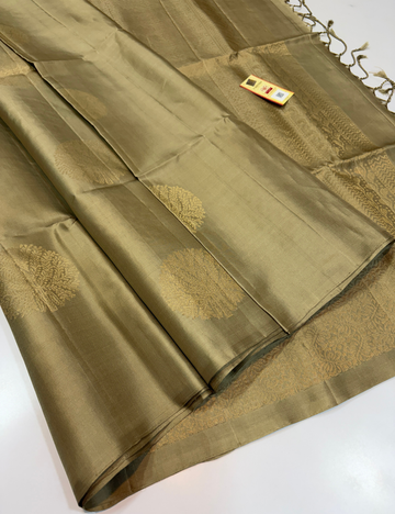 Borderless Olive Gold Golden Jari Putta Handloom Pure Soft Silk Saree with Silk Mark