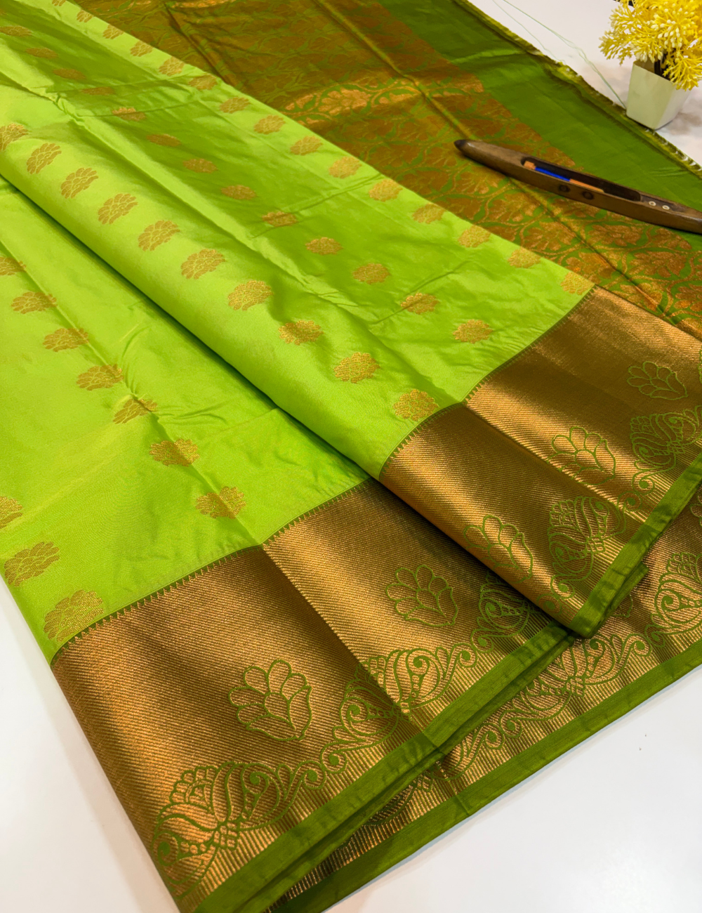 Handloom Parrot Green Semi Soft Silk Saree with Kanchi Border | Olive Green Pallu & Blouse