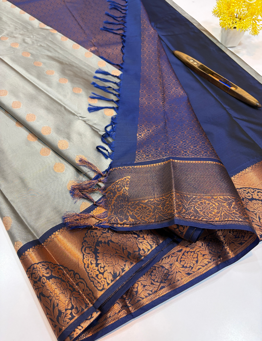 Kanchi Border Semi Soft Silk Saree – Grey with Navy Blue