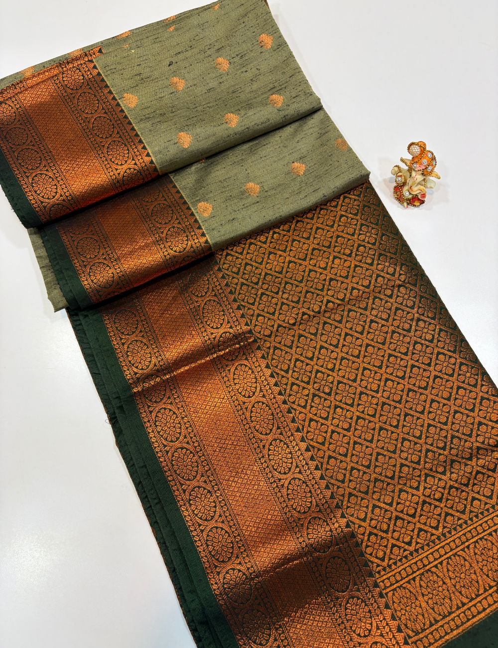 Magenta Green with Bottle Green Kanchi Border Dubion Semi Silk Saree – Handloom