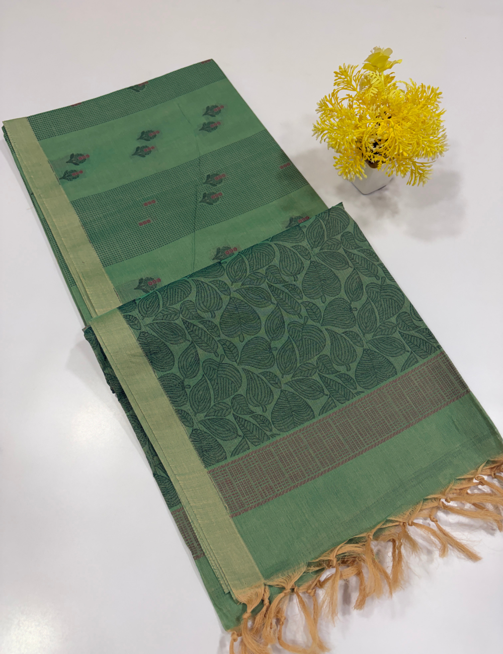 Negamam Pure Cotton Thread Putta Borderless Saree – Monotone Mint Green