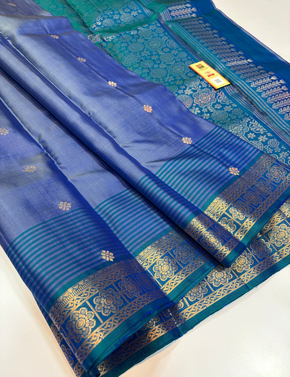 Dual Tone Blue with Peacock Green Pallu & Blouse Kanchi Border Handloom Pure Soft Silk Saree