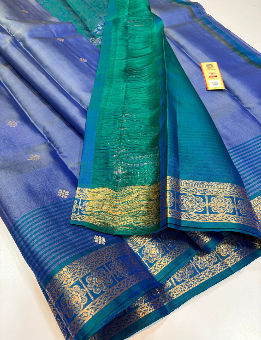 Dual Tone Blue with Peacock Green Pallu & Blouse Kanchi Border Handloom Pure Soft Silk Saree
