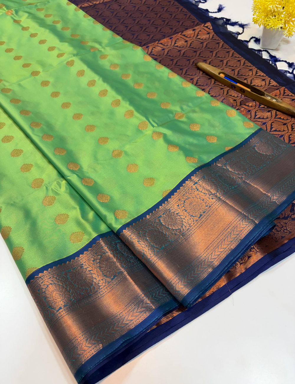 Kanchi Border Semi Soft Silk Saree – Radium Green with Navy Blue
