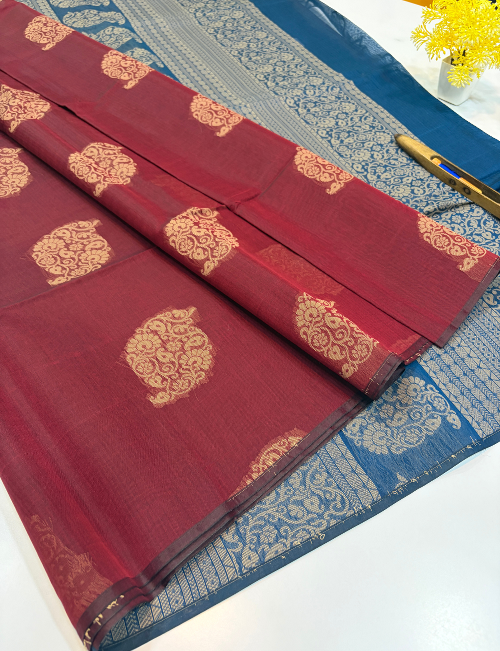 Maroon Semi Silk Cotton Saree with Peacock Blue Pallu & Blouse | Borderless Design
