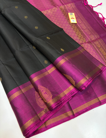 Black with Wine Pink Contrast Handloom Pure Softsilk Saree with Silk Mark