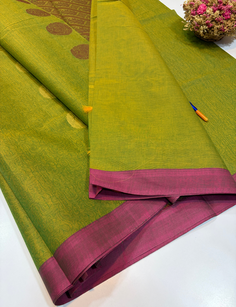 Negamam 80s Count Pure Cotton Saree in Radium Green with Contrast Border | Without Jari | Self Colour Pallu | Plain Blouse