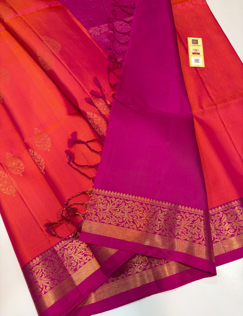 Dual Tone Vermilion Orange & Rani Pink Kanchi Border Handloom Pure Softsilk Saree