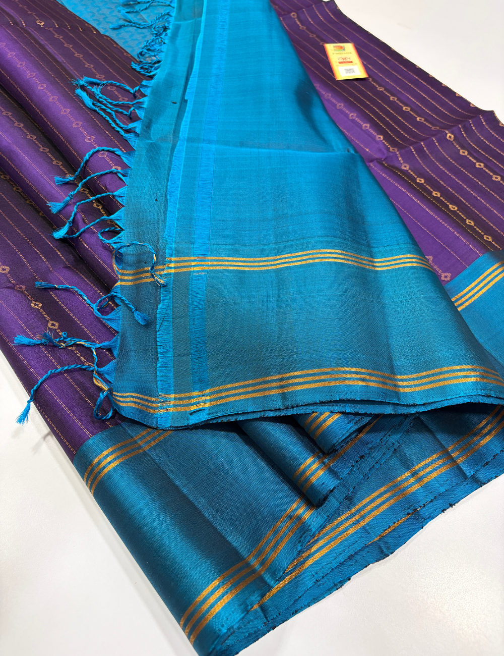Violet with Peacock Blue Contrast Border SilkMark Certified Handloom Pure Soft Silk Saree with Blouse – Vairaoosi Design