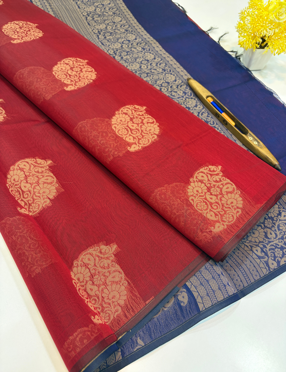 Wine Maroon Semi Silk Cotton Saree with Peacock Blue Pallu & Blouse | Borderless