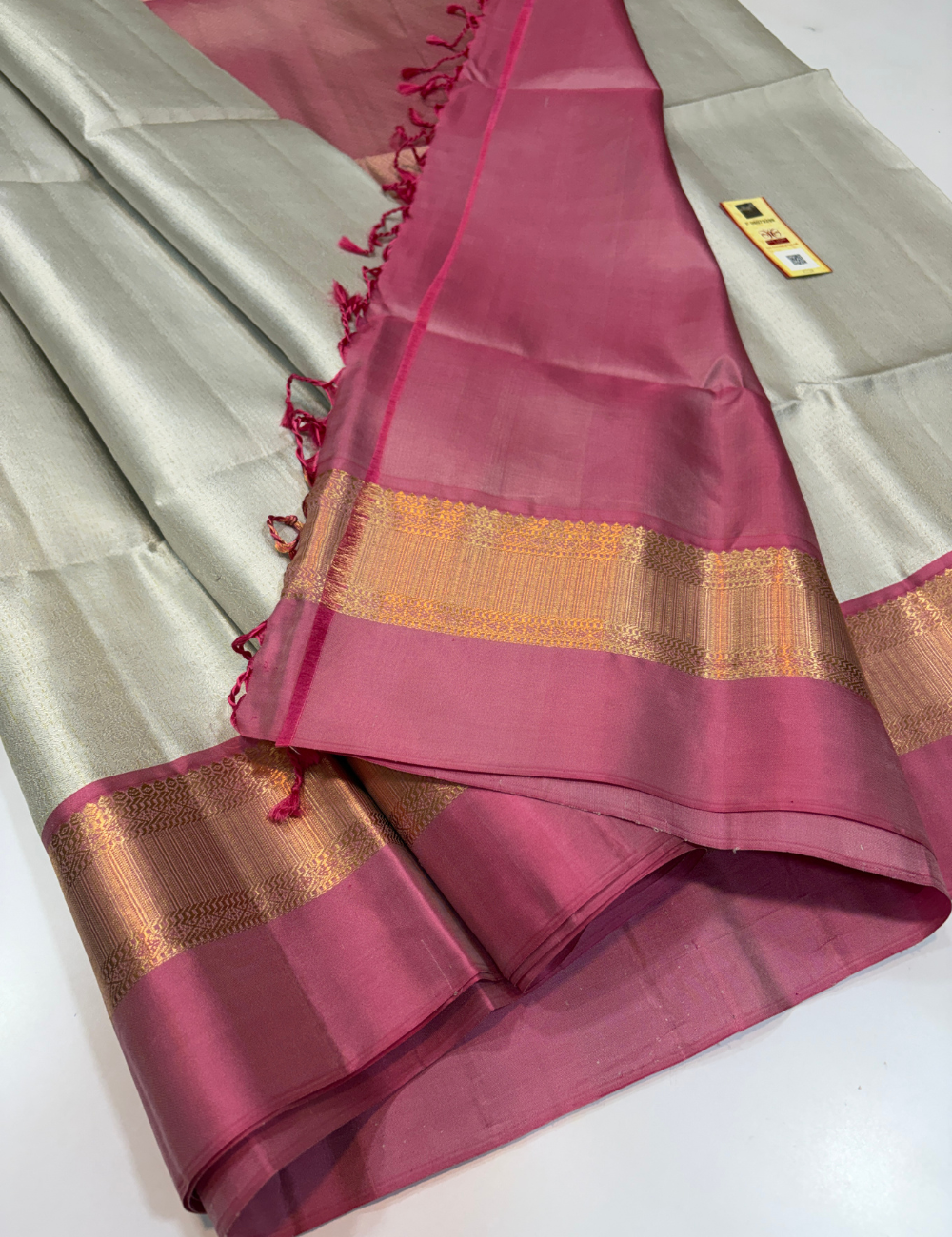 White Full Brocade Handloom Pure Soft Silk Saree with Baby Pink Contrast Kanchi Border | Silk Mark Certified