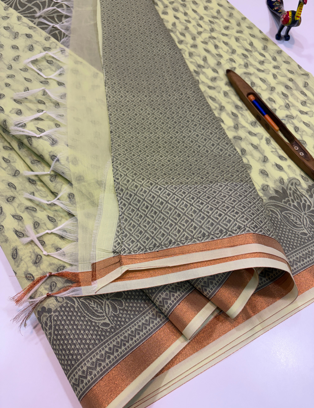 Lemon Yellow Semi Silk Cotton Saree with Gold Jari Piping Border & Jacquard Blouse | Turning Border