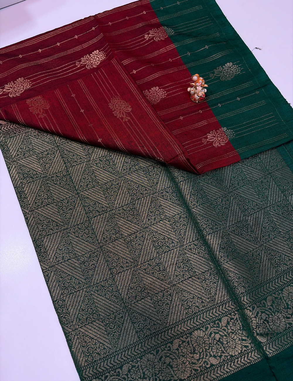 Maroon with Green Contrast Border Dubion Semi Softsilk Saree – Handloom