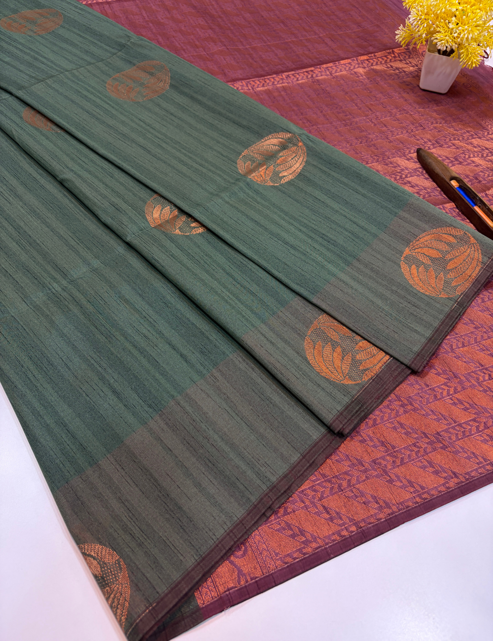 Grey Soft Silk Saree with Onion Pink Pallu | Elegant Festive & Traditional Wear