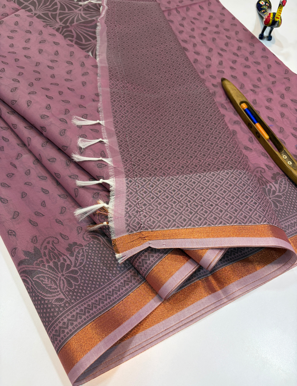 Smoky Lavender Semi Silk Cotton Saree with Gold Jari Piping Border & Jacquard Blouse | Turning Border