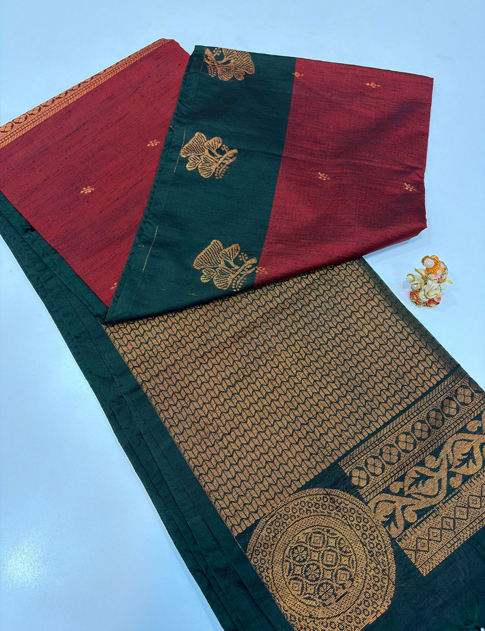 Deep Maroon with Bottle Green Contrast Border Dubion Semi Softsilk Saree – Handloom
