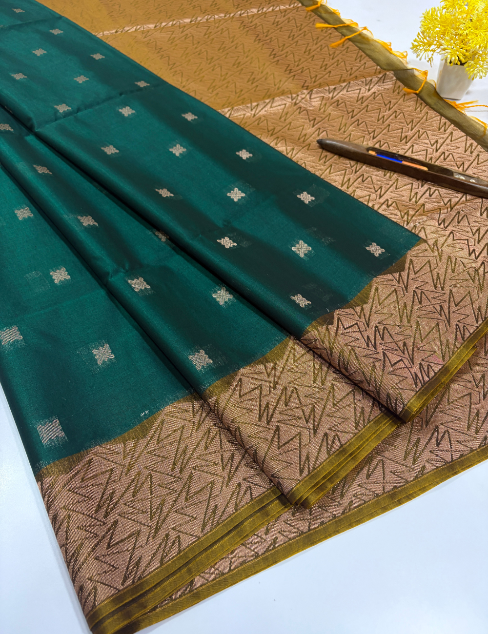 Handloom Bottle Green Pure Silk Cotton Saree with Turning Border | Meganthi Green Pallu & Blouse